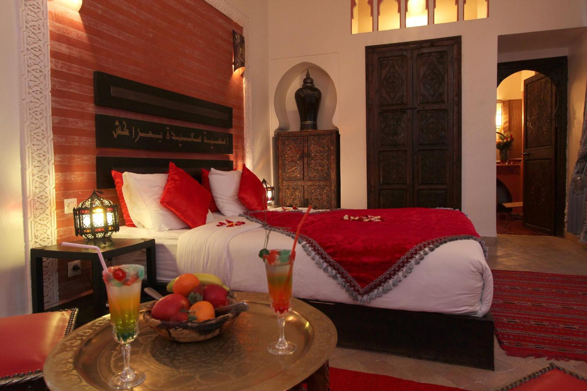 Riad La Porte Rouge By La Siredrah Marrakesh Bagian luar foto