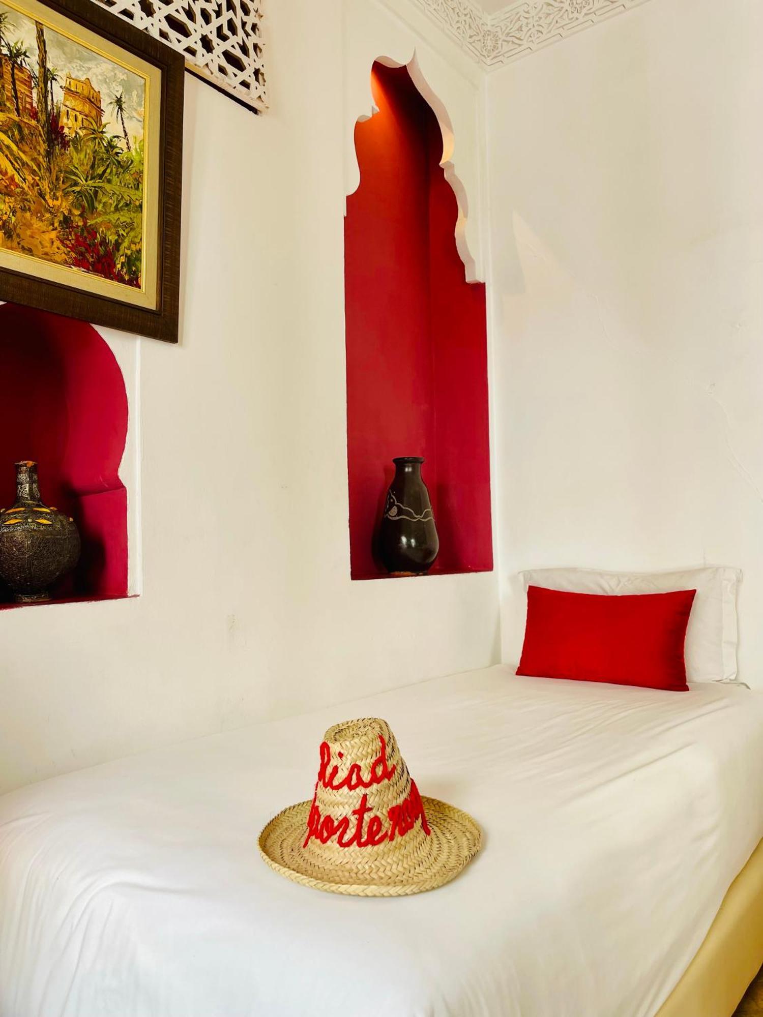 Riad La Porte Rouge By La Siredrah Marrakesh Bagian luar foto