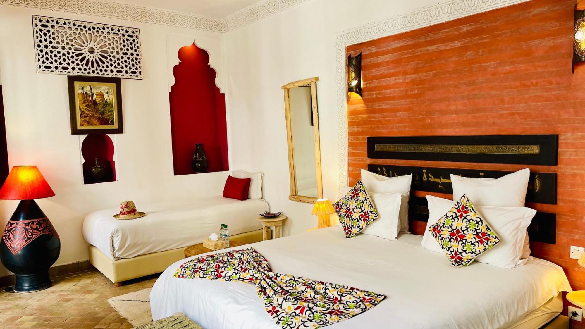 Riad La Porte Rouge By La Siredrah Marrakesh Bagian luar foto