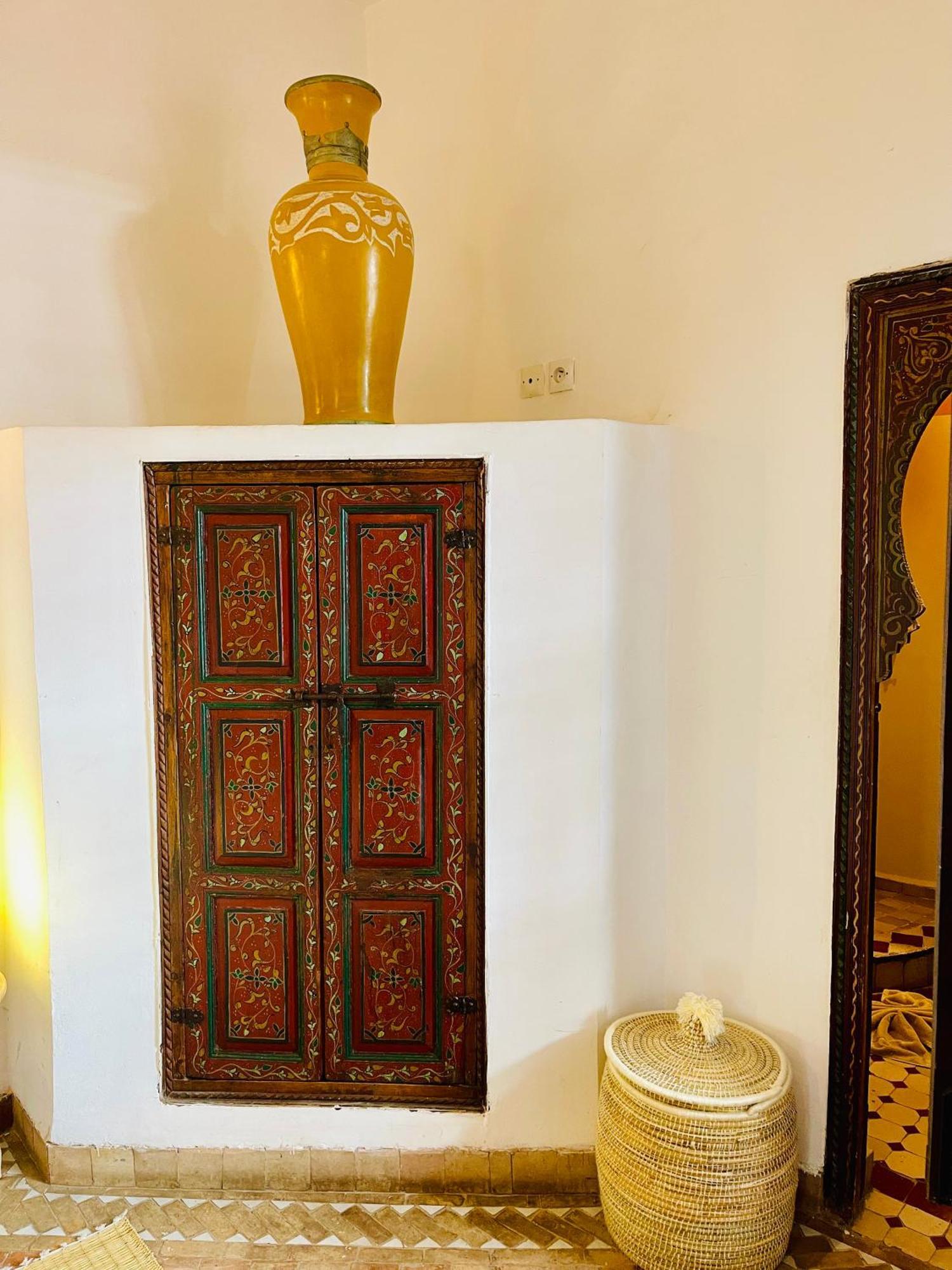 Riad La Porte Rouge By La Siredrah Marrakesh Bagian luar foto